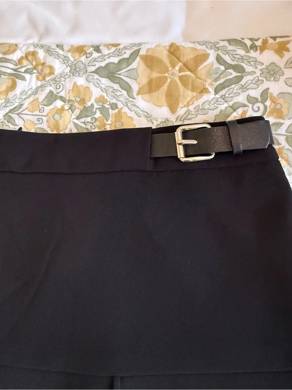 Express Y2K side buckle Mini black Skirt sz 6
